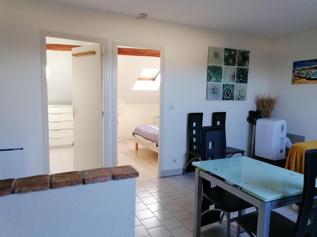 Appartement Climatise Avec Parking Prive A Doue La Fontaine Dış mekan fotoğraf